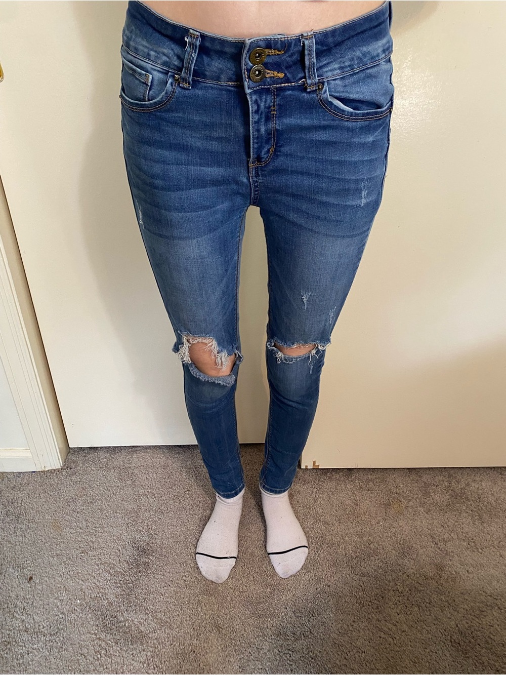 Wax Jean Juniors size 3 Dark Blue Distressed Skinny Jeans